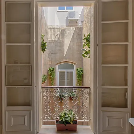 Apartament Palatial Flat Inside Bright Duplex Penthouse Valletta