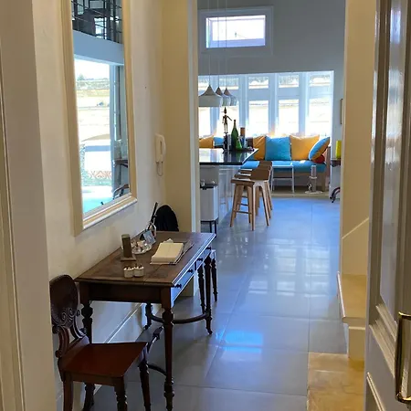 Apartment Palatial Flat Inside Bright Duplex Penthouse Valletta
