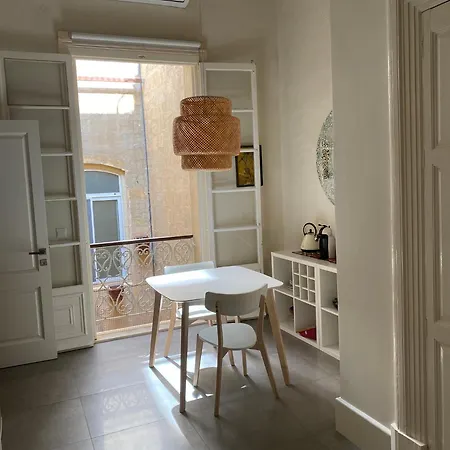 Palatial Flat Inside Bright Duplex Penthouse Apartment
