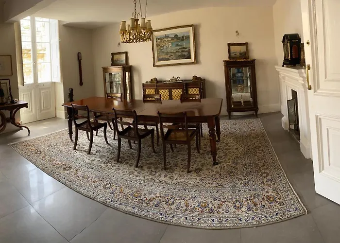 Palatial Flat Inside Bright Duplex Penthouse *